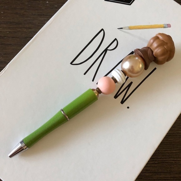Disney Doorables: Star Wars: Qui-Gon Jinn handmade beaded pen - Picture 3 of 3
